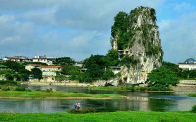 Guilin Wave-Subduing Hill