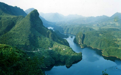 EarthThe Seam,Cili County,Zhangjiajie