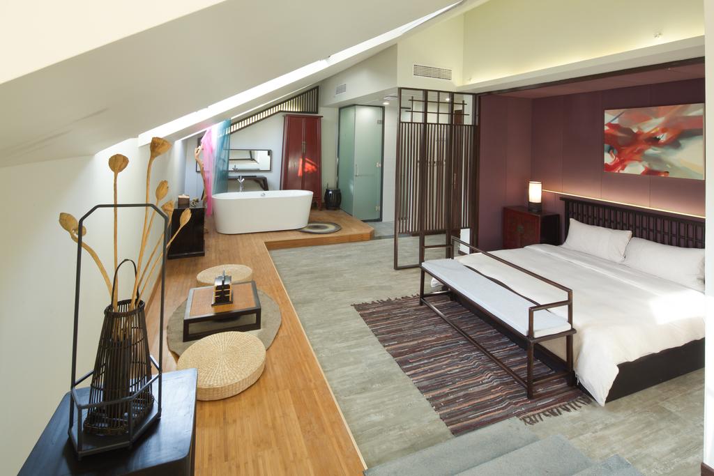 Floral Lux Hotel · Moon Light Fenghuang