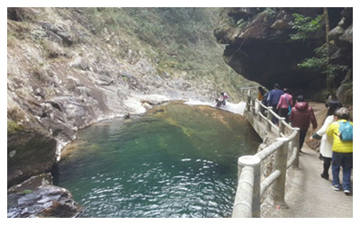 Qianjiadong Daboshui Waterfall 